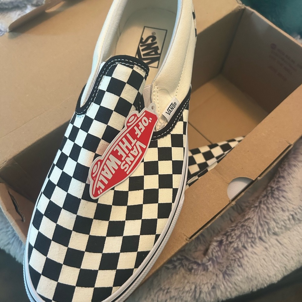 Vans Classic Slip-On in Black and White